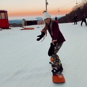 Meet your Posher, Averie